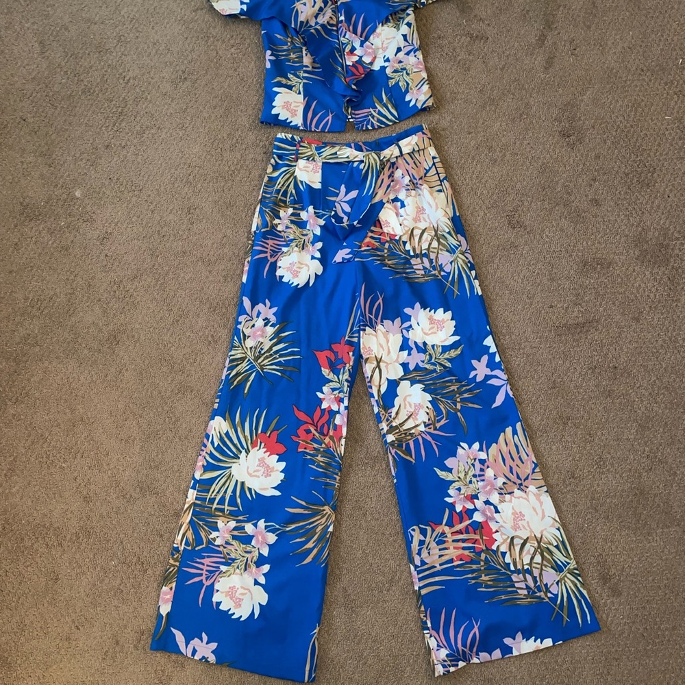 Two piece set